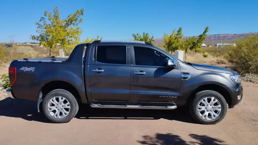Ford Ranger 3.2 Cd Limited Tdci 200Cv 2018 - foto 3