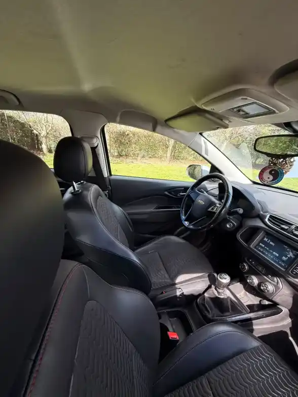 Chevrolet Onix 1.4 Ltz 98Cv 2019 - foto 5