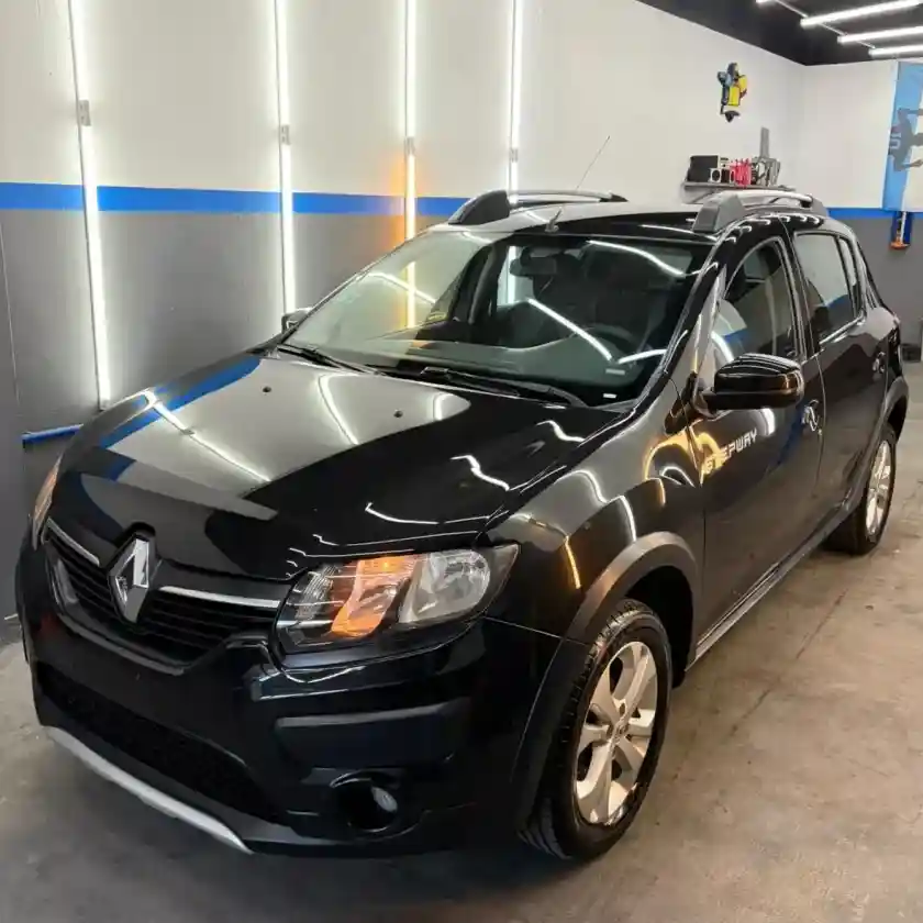 Renault Sandero Stepway 1.6 Dynamique 105Cv 2015 - foto 1