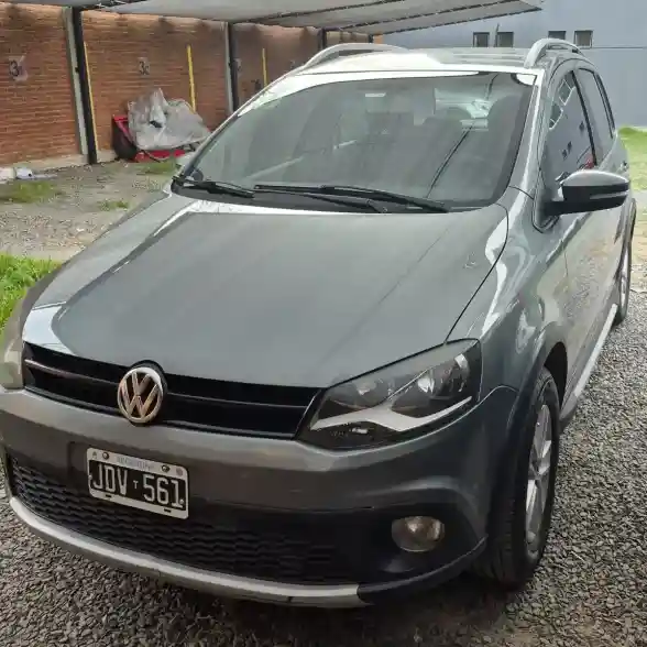 Volkswagen Crossfox 1.6 Trendline 2010 - foto 1