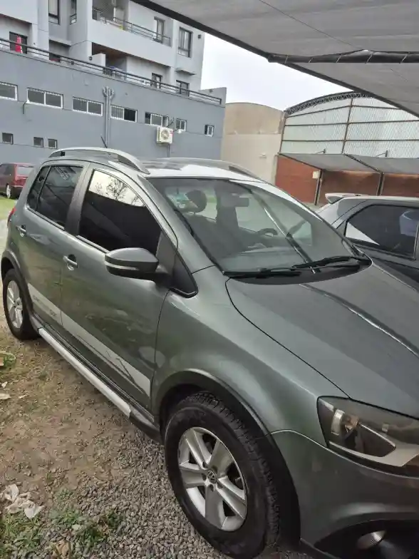 Volkswagen Crossfox 1.6 Trendline 2010 - foto 3