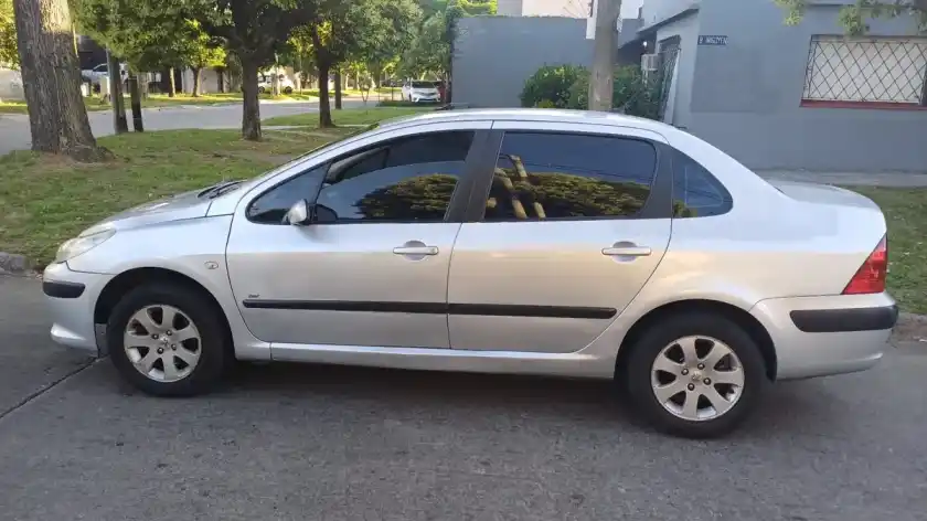 Peugeot 307 2.0 Sedan Hdi Xs 90Cv 2008 - foto 2