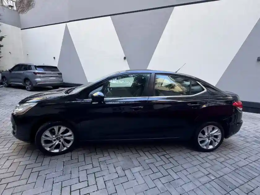 Citroën C4 Lounge 1.6 Tendence Hdi 115Cv 2014 - foto 4