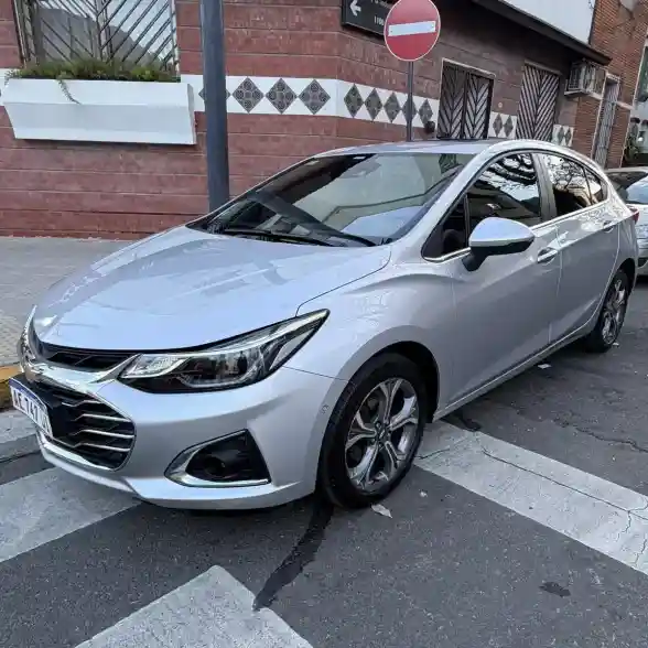 Chevrolet Cruze 5 2021 - foto 1