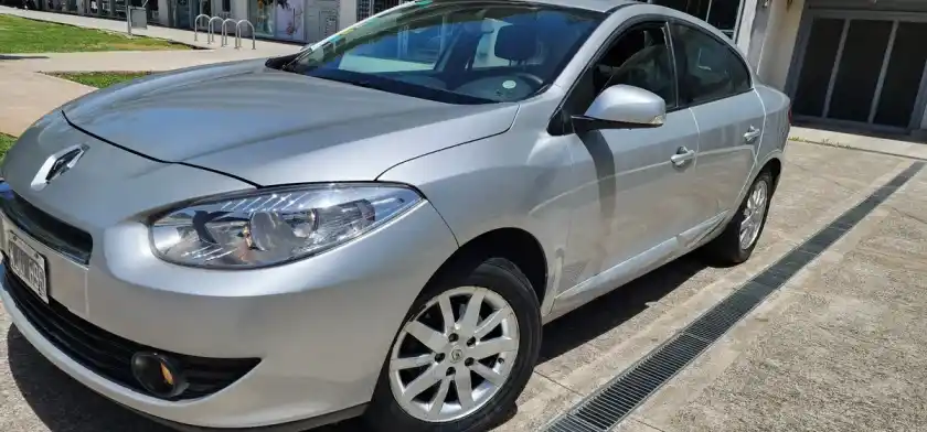 Renault Fluence 2.0 Luxe 2011 - foto 2