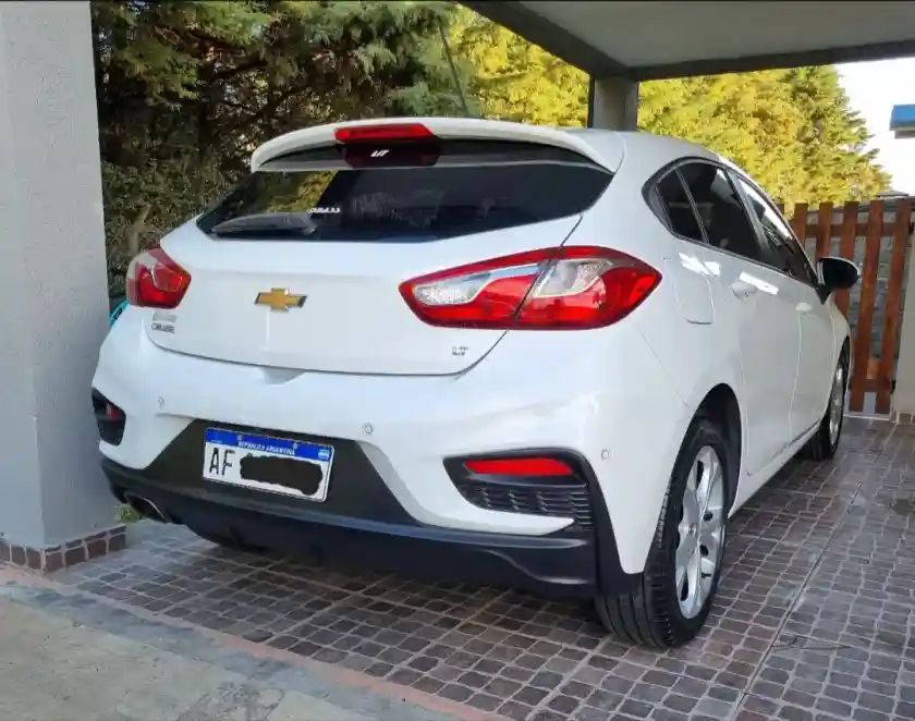 Chevrolet Cruze 5 1.4 Lt Mt 5P 2022 - foto 2