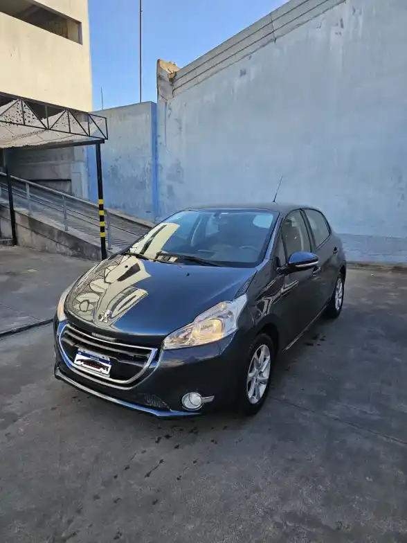 Peugeot 208 1.5 Allure Touchscreen 2016 - foto 2