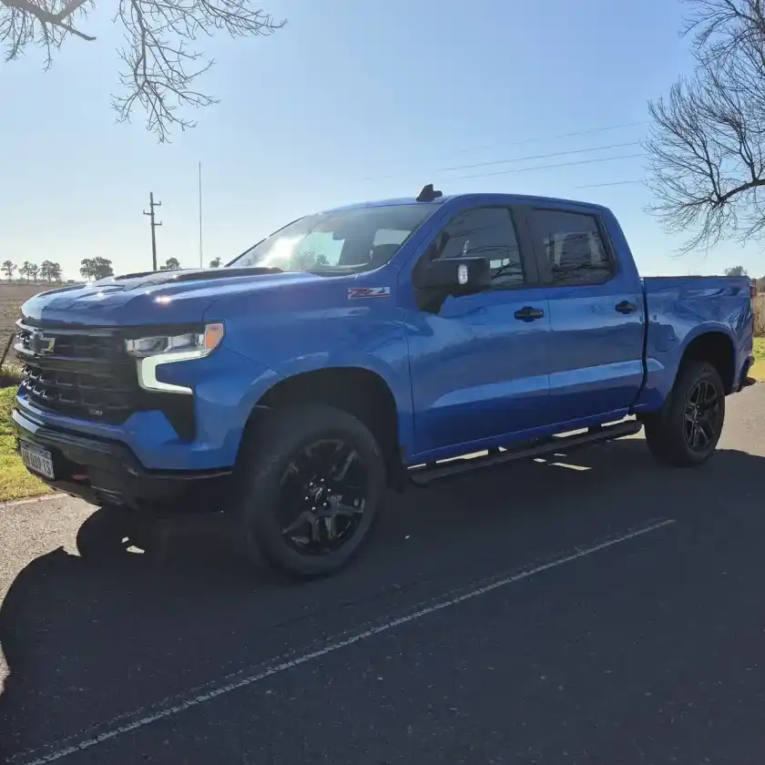 Chevrolet Silverado 2025 - foto 1