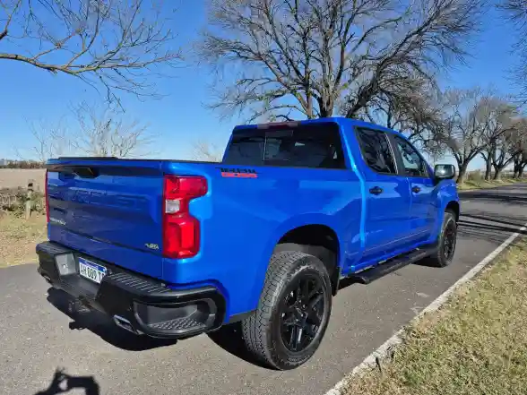 Chevrolet Silverado 5.3 V8 Z71 Trail Boss 2025 - foto 3