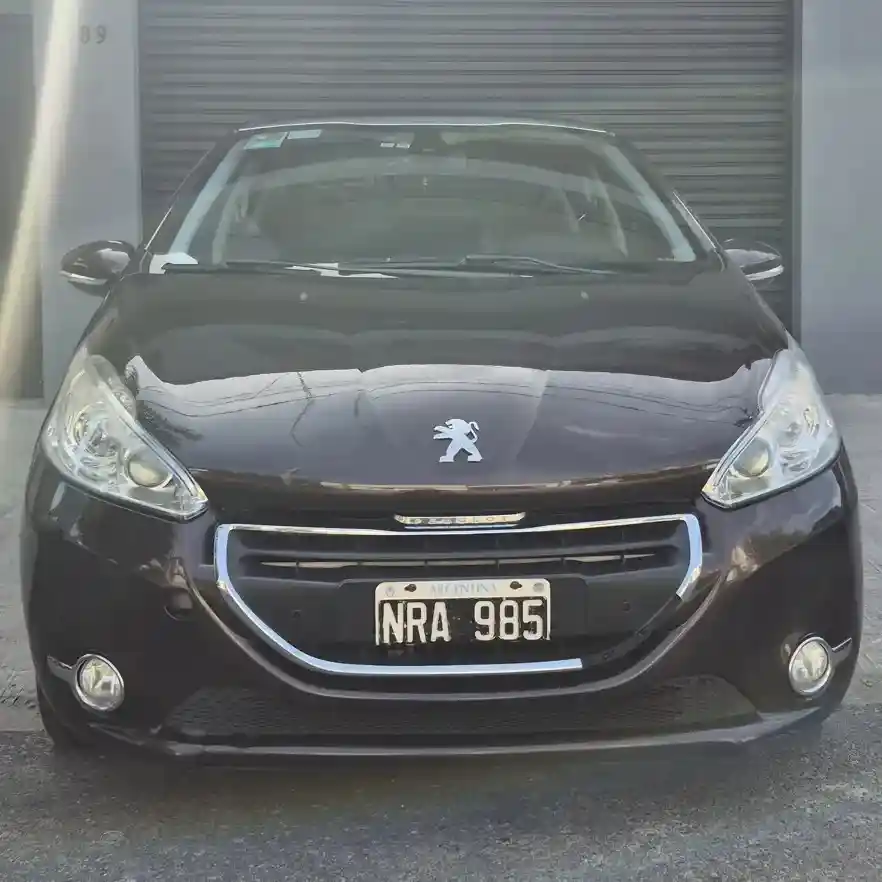 Peugeot 208 1.6 Feline 2014 - foto 2