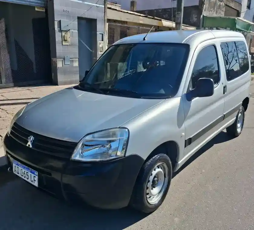 Peugeot Partner 2018 - foto 1