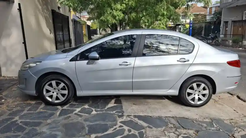 Peugeot 408 2.0 Allure Tiptronic 143Cv 2011 - foto 2