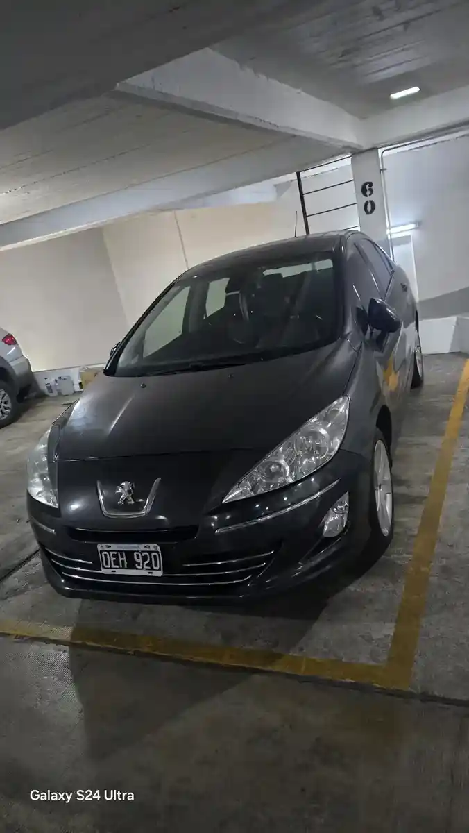 Peugeot 408 2.0 Allure Nav 143Cv 2014 - foto 1