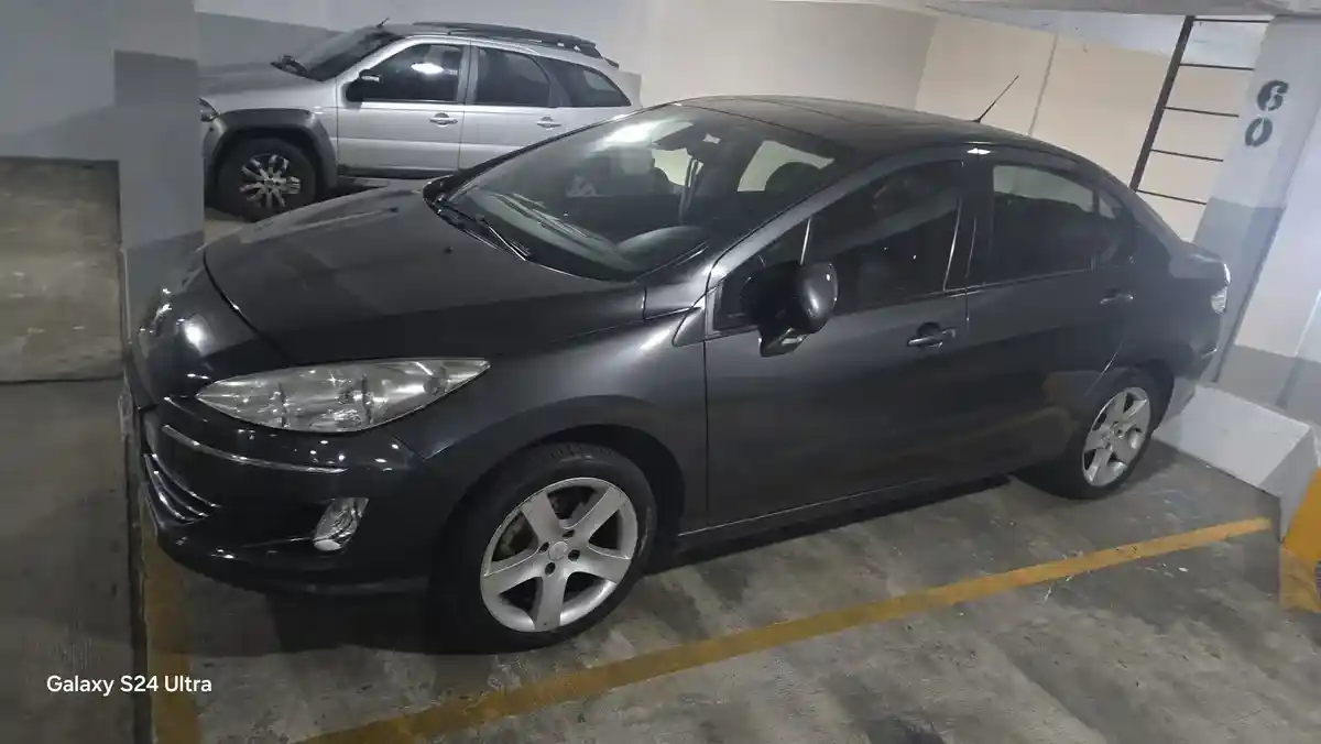 Peugeot 408 2.0 Allure Nav 143Cv 2014 - foto 5