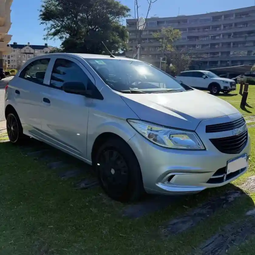 Chevrolet Onix 1.4 Lt 98Cv 2016 - foto 1