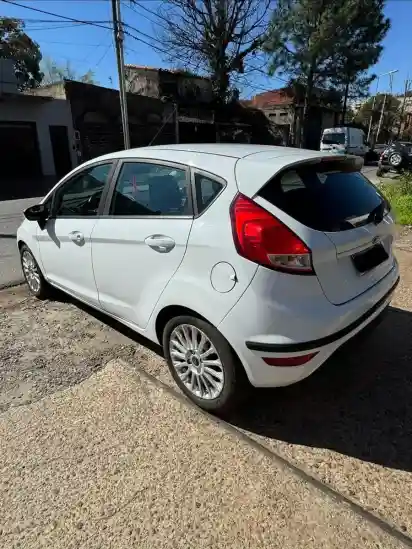 Ford Fiesta Kinetic 1.6 Se Powershift 120Cv 2017 - foto 4