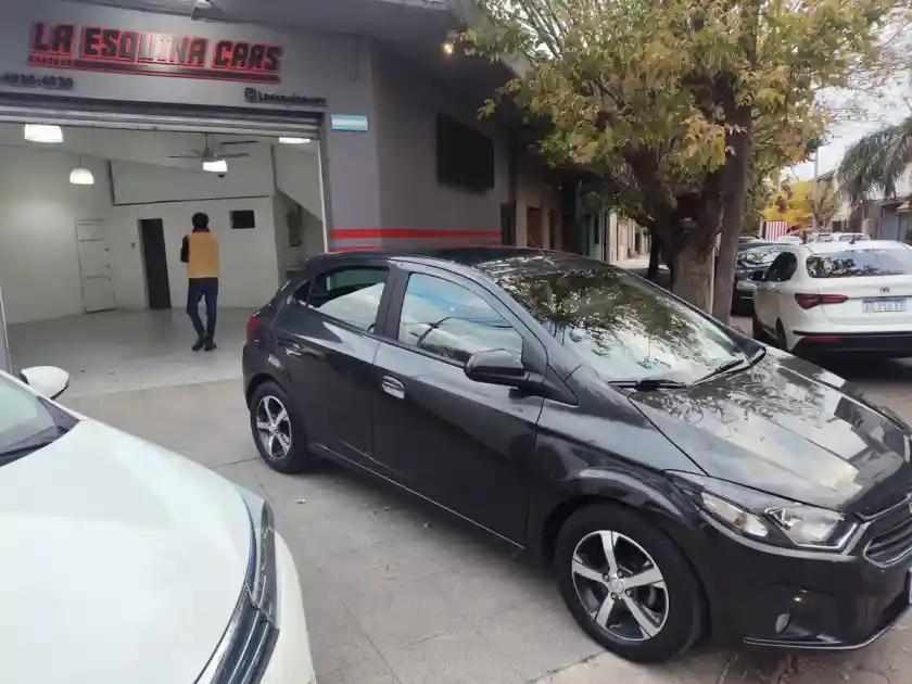 Chevrolet Onix 1.4 Ltz At 98Cv 2018 - foto 3