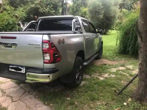 Toyota Hilux Pick-Up 2.8 Cd Srv 204Cv 4X4 At 2021 - foto 3