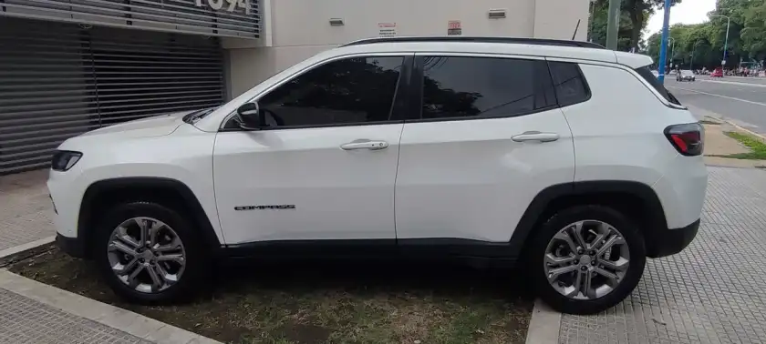 Jeep Compass 1.3 T270 Longitude Plus At6 2023 - foto 3