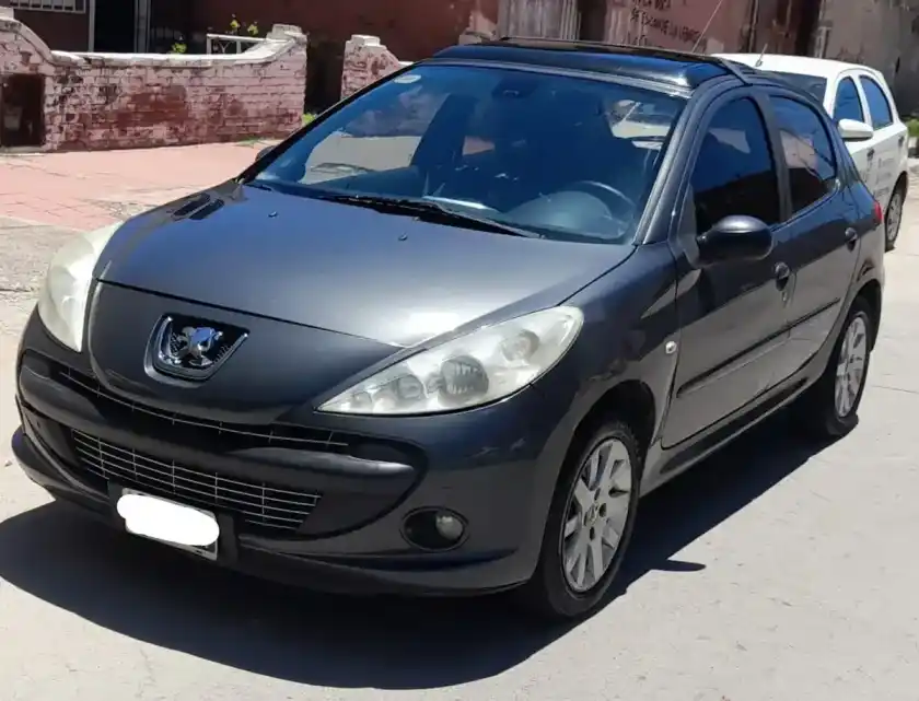 Peugeot 207 1.6 Xt 2011 - foto 1