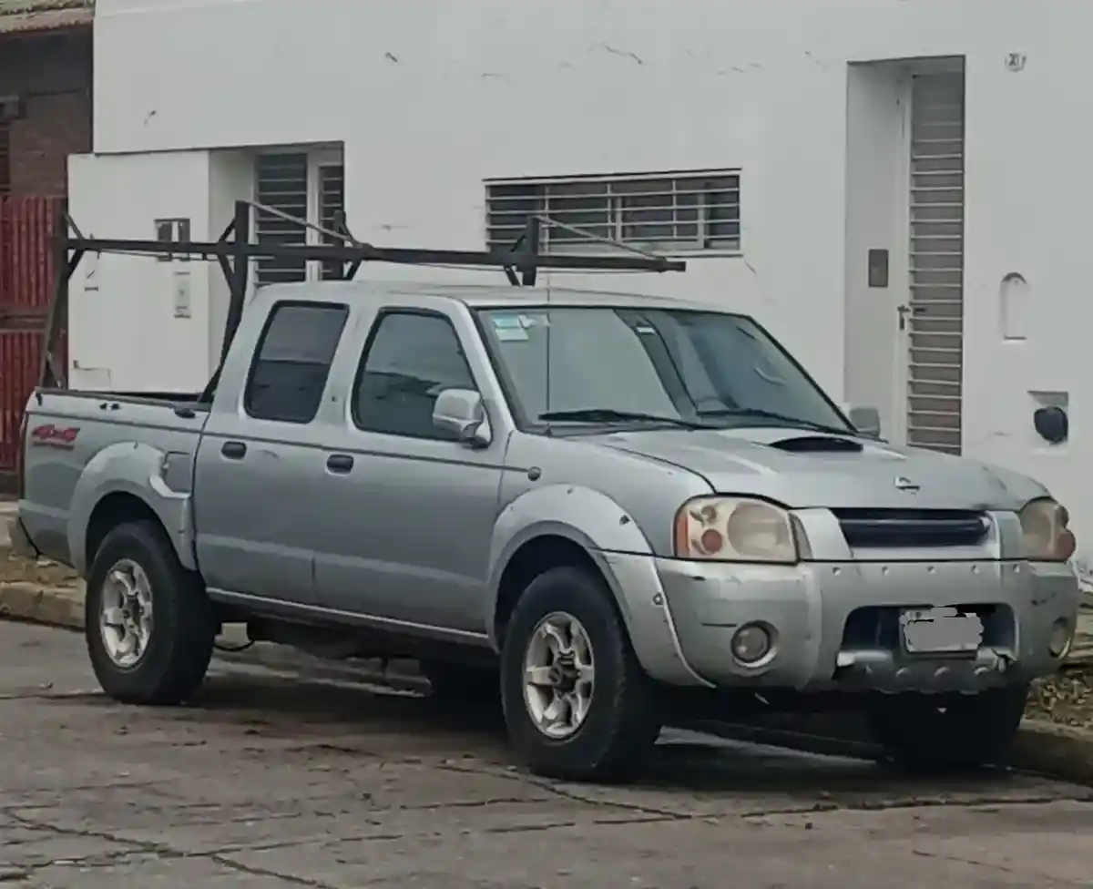 Nissan Frontier 2.8 D/C 4X4 Se 2003 - foto 1