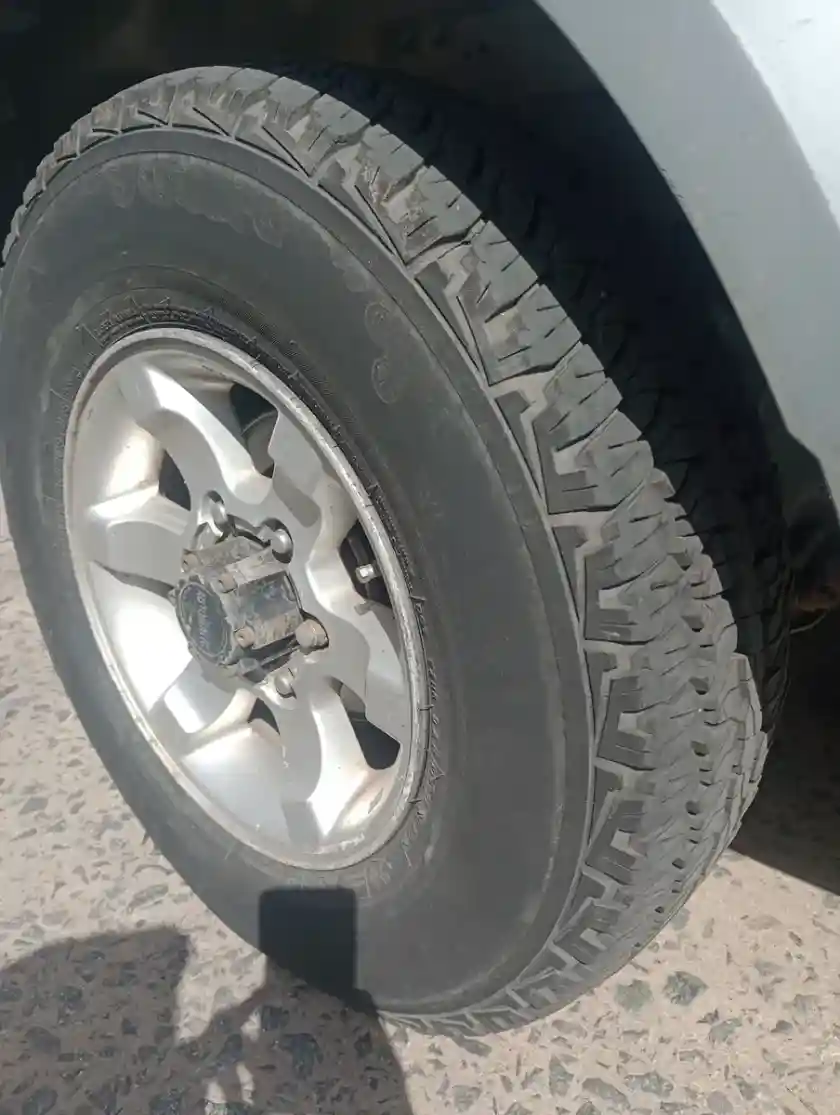 Nissan Frontier 2.8 D/C 4X4 Se 2003 - foto 3