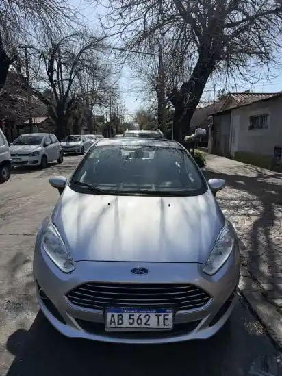 Ford Fiesta Kinetic 1.6 Titanium Powershift 120Cv 2017 - foto 4