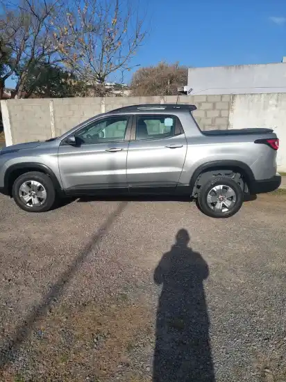 Fiat Toro 1.8 Freedom 4X2 At 2020 - foto 4