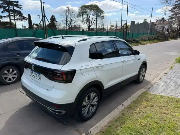 Volkswagen T-Cross 1.6 Highline At 2021 - foto 3