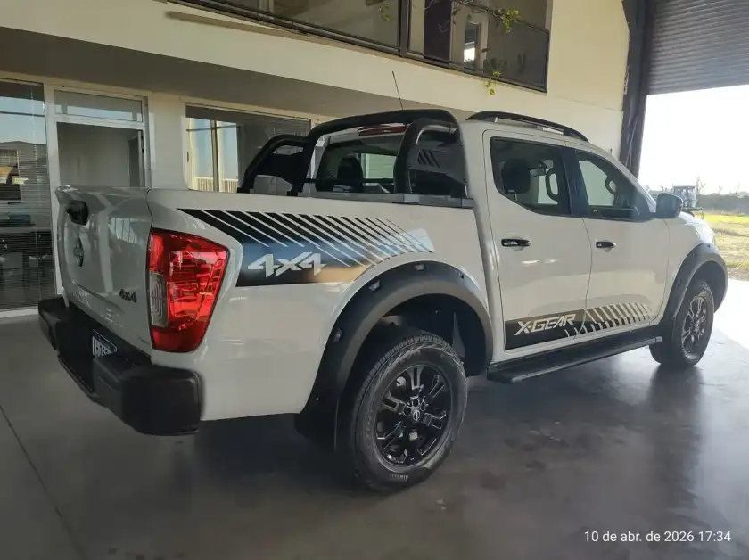 Nissan Frontier 2.3Bt X-Gear 4X4 At L22 2026 - foto 4