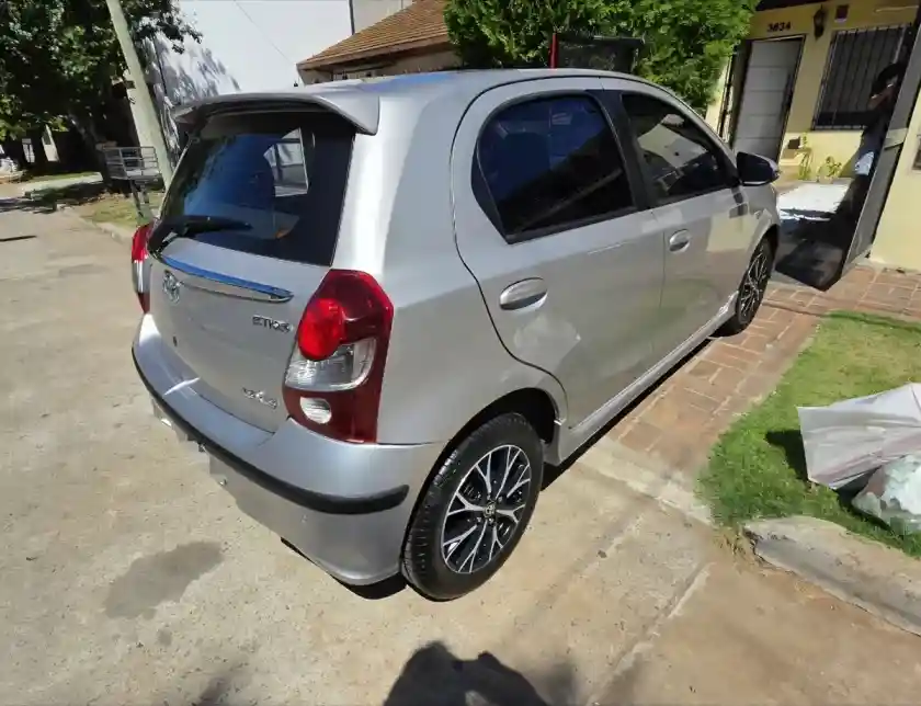 Toyota Etios 1.5 Xls At 2018 - foto 4
