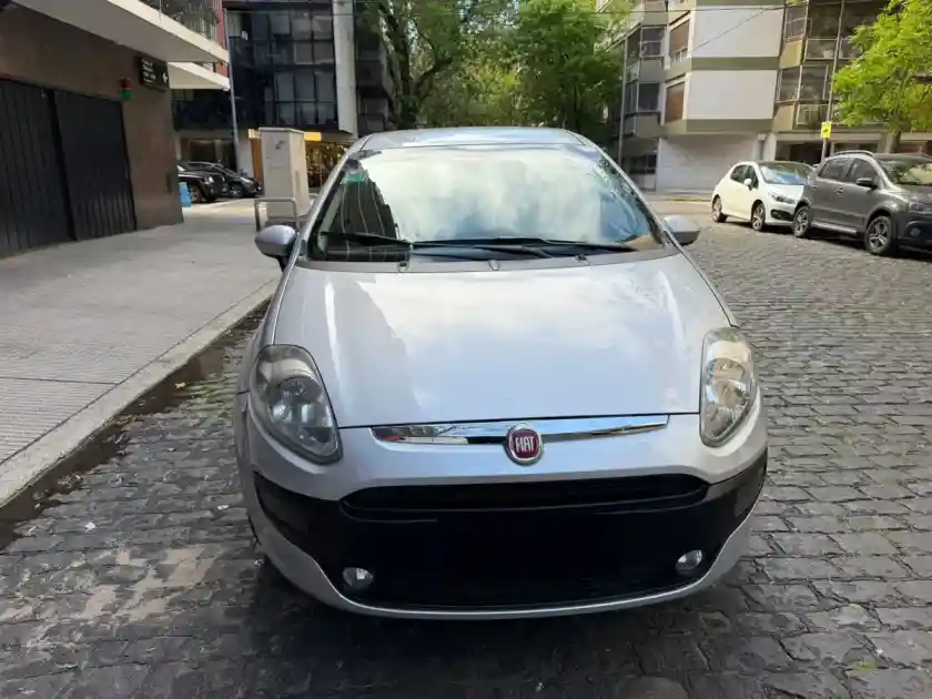 Fiat Punto 1.4 Attractive Pack Top Uconnect 2016 - foto 5