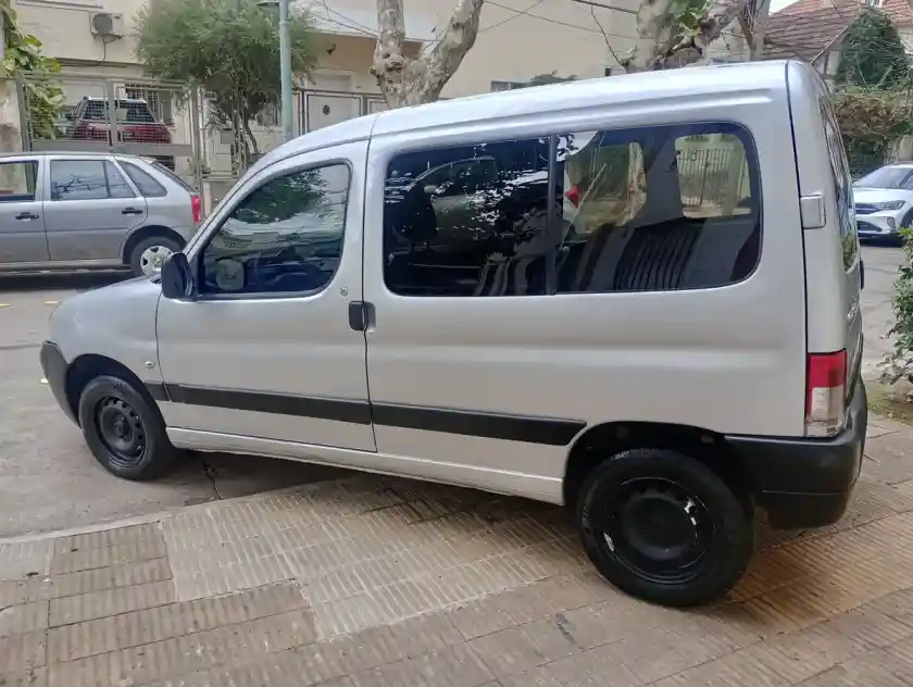Citroën Berlingo Furgon 1.4 Pack 75Cv Am53 2012 - foto 5