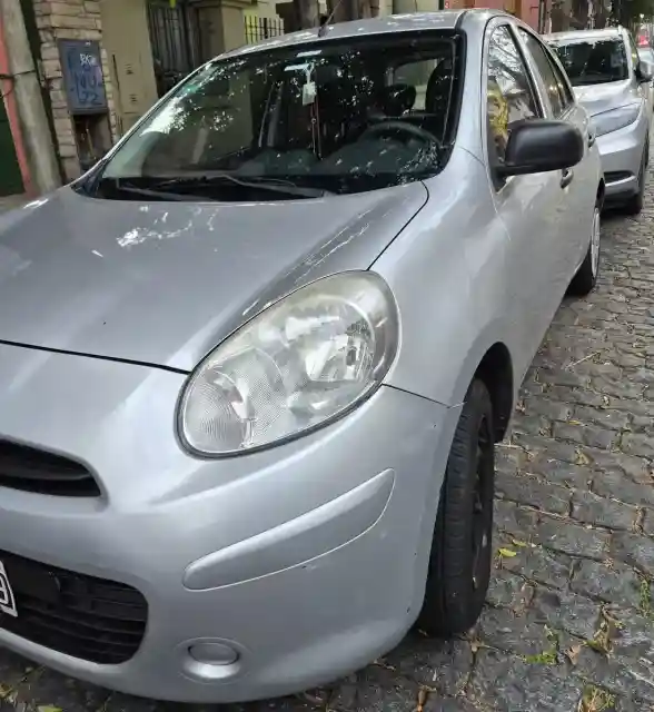 Nissan March 2016 - foto 1