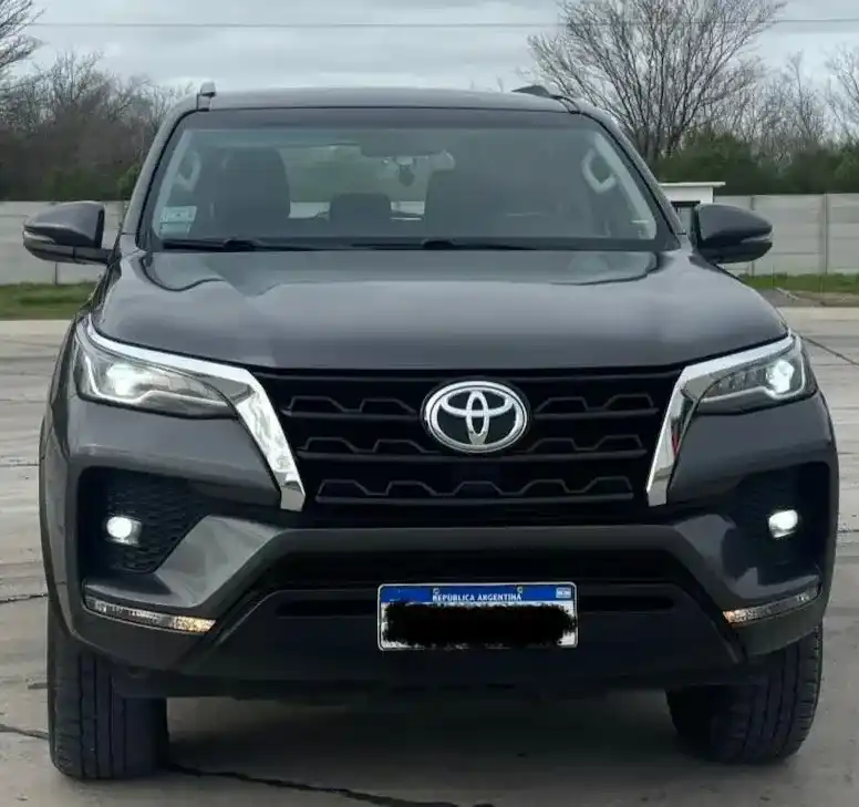 Toyota Sw4 2.8 Sr 204Cv 4X4 7As At 2021 - foto 1