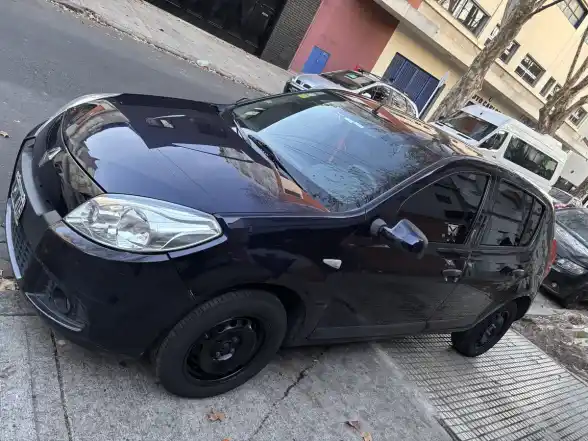 Renault Sandero 1.6 Confort 105Cv 2012 - foto 2