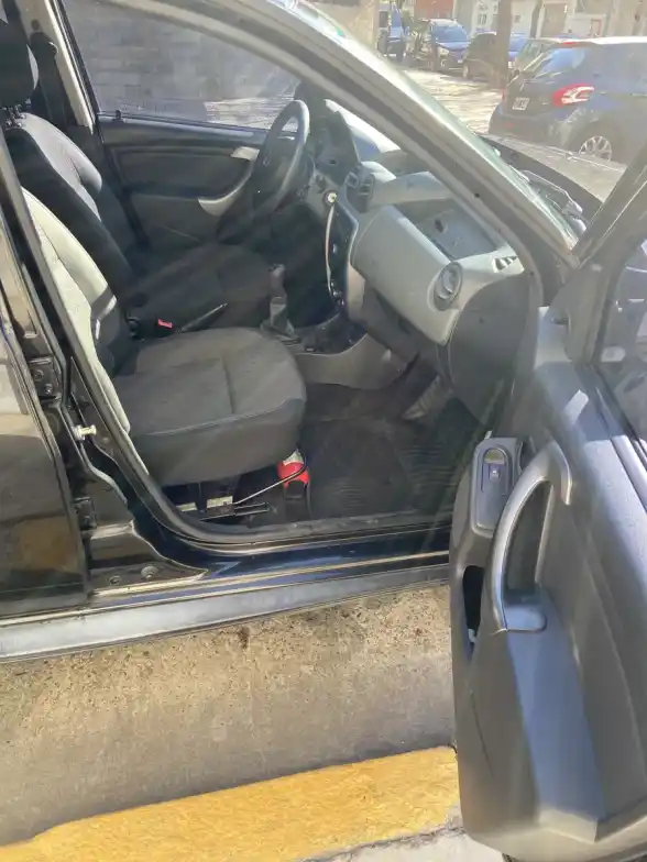 Renault Duster 1.6 4X2 Confort Plus Abs 110Cv 2014 - foto 4