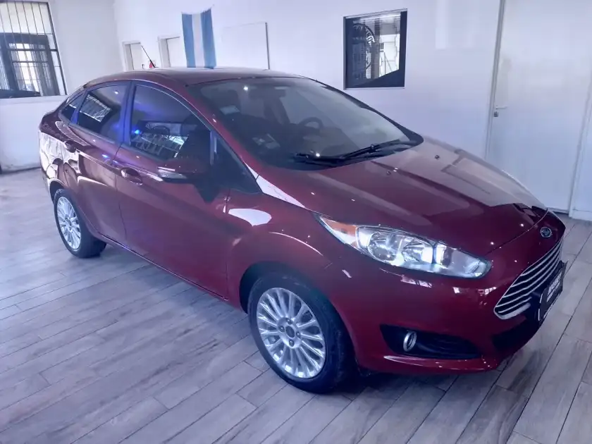 Ford Fiesta Kinetic 1.6 Sedan Se Plus 120Cv 2017 - foto 4