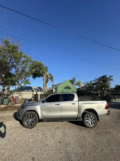 Toyota Hilux Pick-Up 2.8 Cd Srx 177Cv 4X4 At 2016 - foto 2