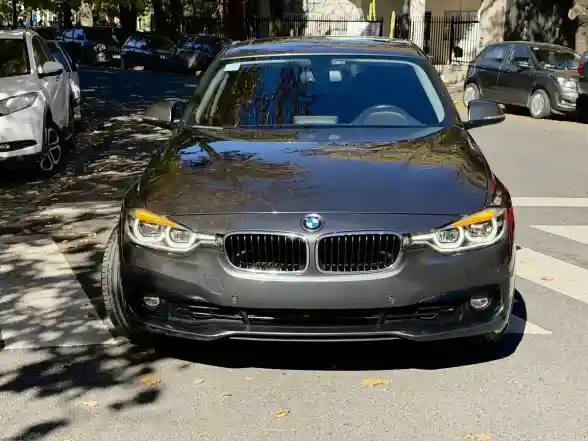 Bmw Serie 3 2.0 320I Sedan Executive 2017 - foto 2