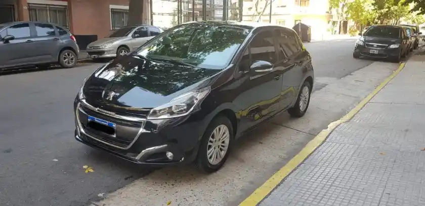 Peugeot 208 1.6 Allure Nav Tiptronic 2017 - foto 1