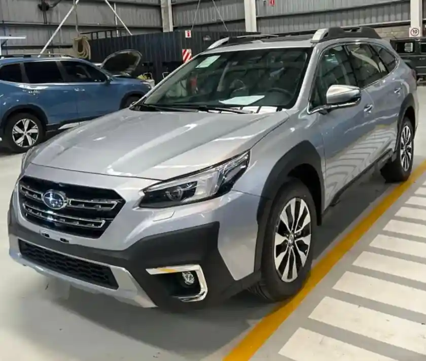 Subaru Outback 2025 - foto 1