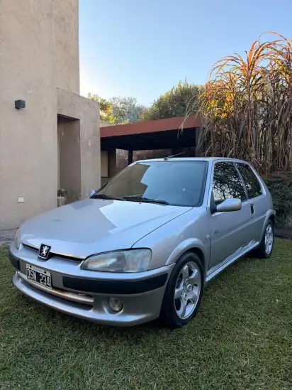 Peugeot 106 1.4 Quiksilver Aa 2001 - foto 1