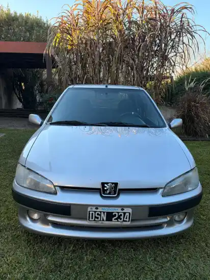 Peugeot 106 1.4 Quiksilver Aa 2001 - foto 3