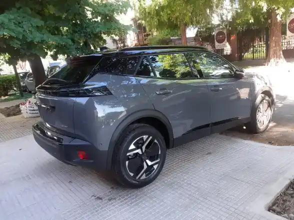 Peugeot 2008 1.2 Gt 2025 - foto 1
