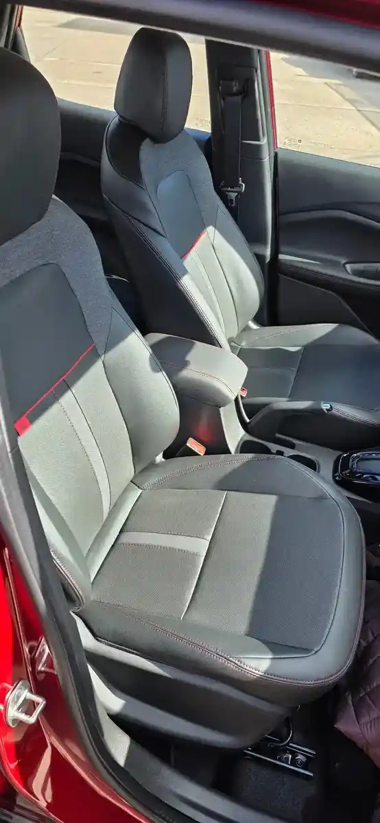 Chevrolet Montana 1.2 T Rs At 2025 - foto 4