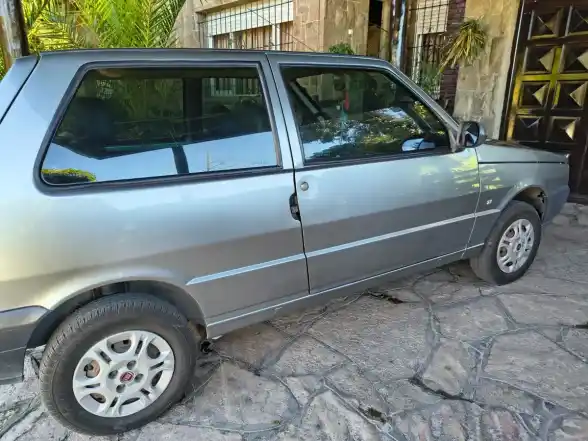 Fiat Uno 3P Fire 2013 - foto 3