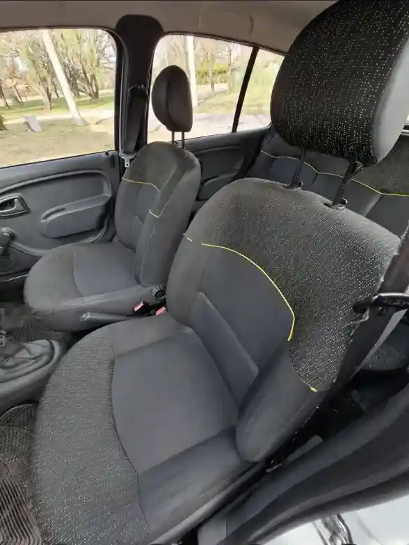 Renault Clio 1.2 Mío Expression Pack I 2013 - foto 5