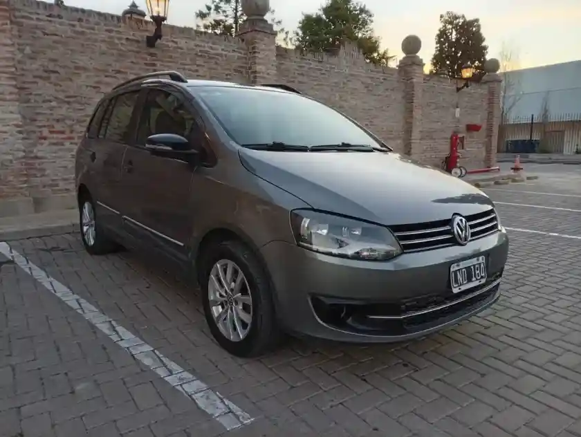 Volkswagen Suran 1.6 Trendline 11B 2012 - foto 3