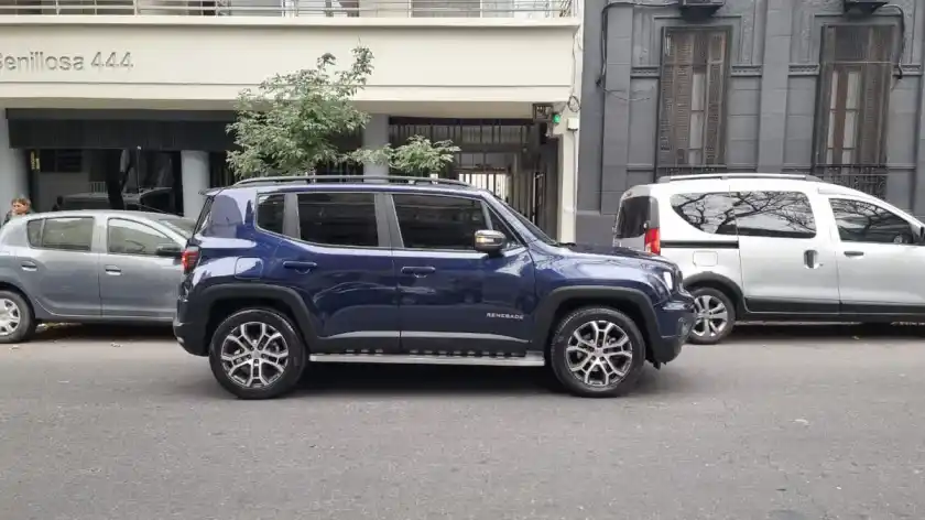 Jeep Renegade 2023 - foto 1